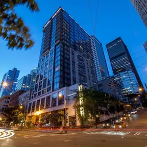Hotel 1000, Lxr &