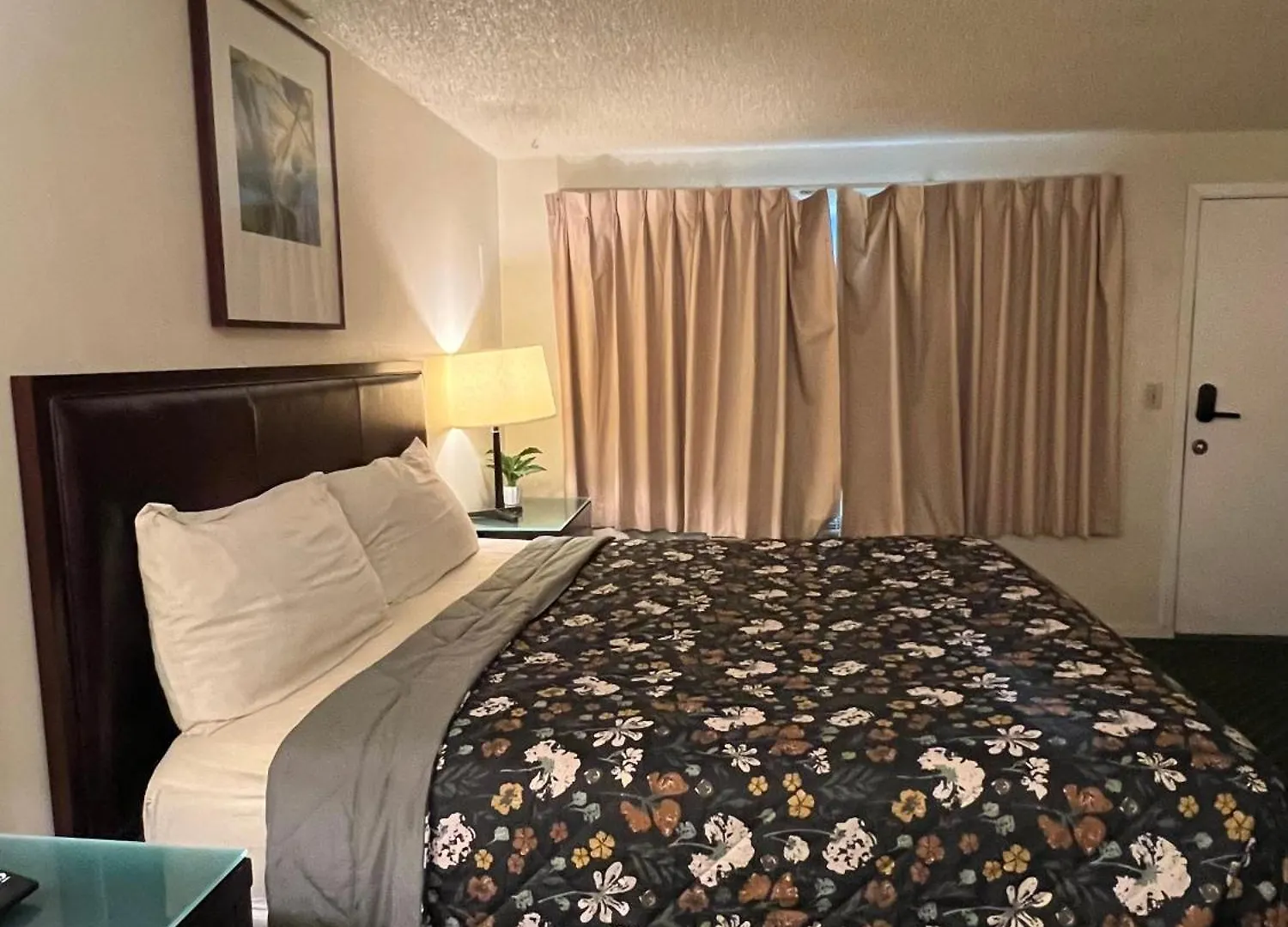 Columbus Motor Inn Seattle 2*,