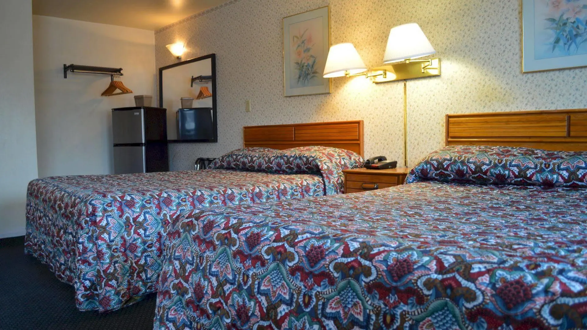 Columbus Motor Inn Seattle Motel